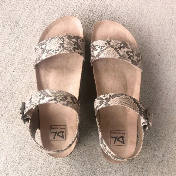Snakeskin Print Palms Platform Espadrille Sandal By Chinese Laundry - Picture 7 of 11